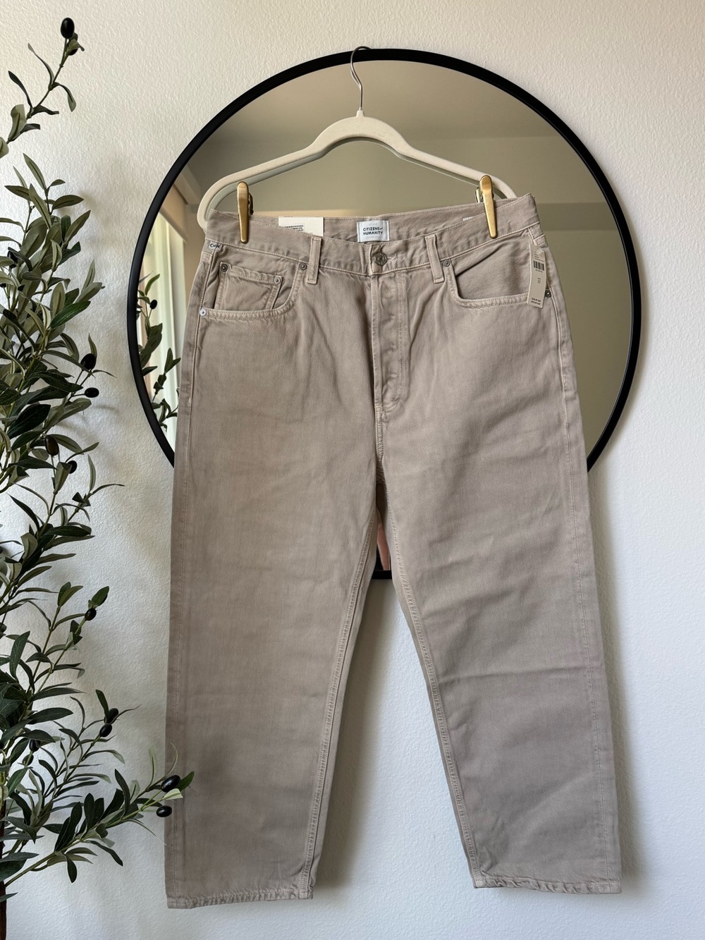 Citizens Of Humanity Light Taupe Dahlia Bow Leg Baby Ankle Jeans 31
